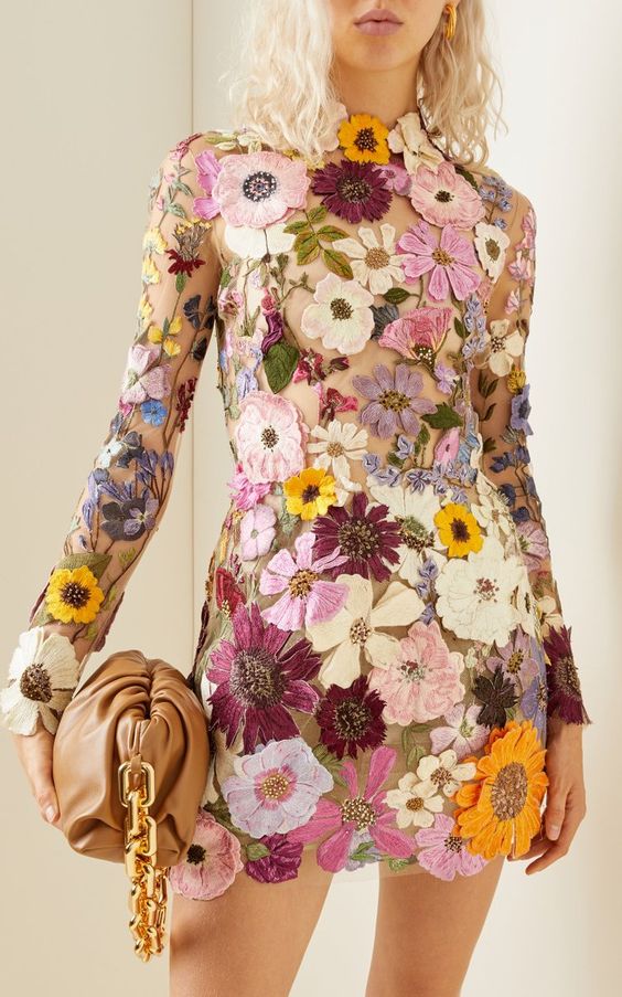 FLORAL EMBROIDERED MINI DRESS