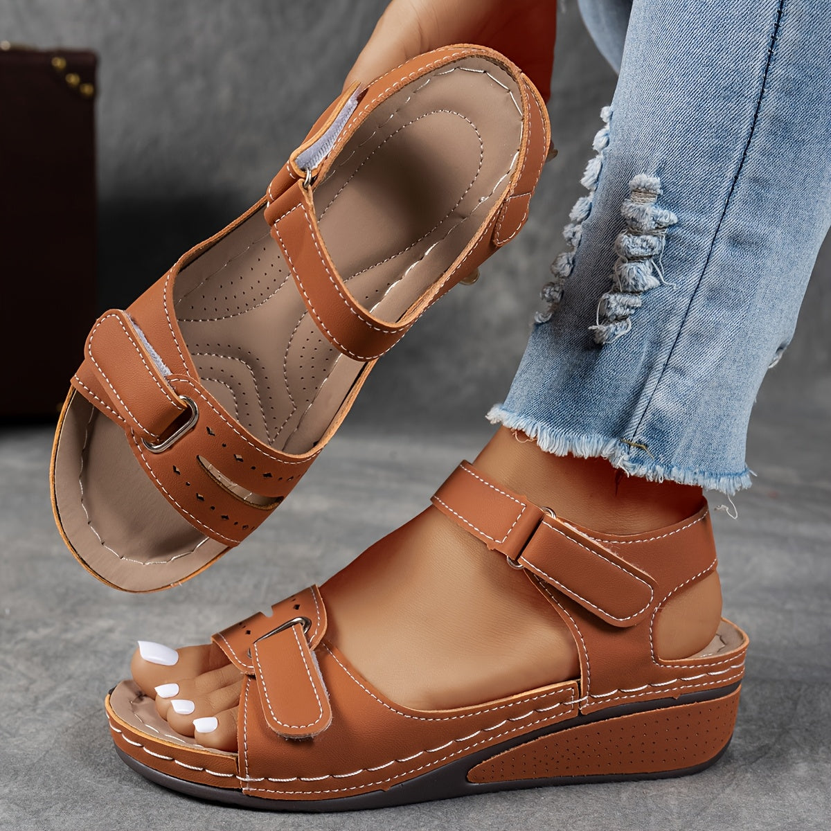 Women's Orthopedic Sandals With Cushioned Sole & Adjustable Straps