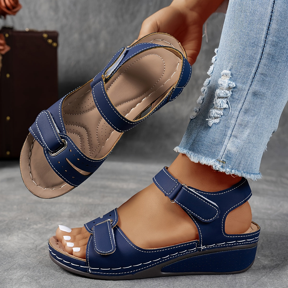 Women's Orthopedic Sandals With Cushioned Sole & Adjustable Straps