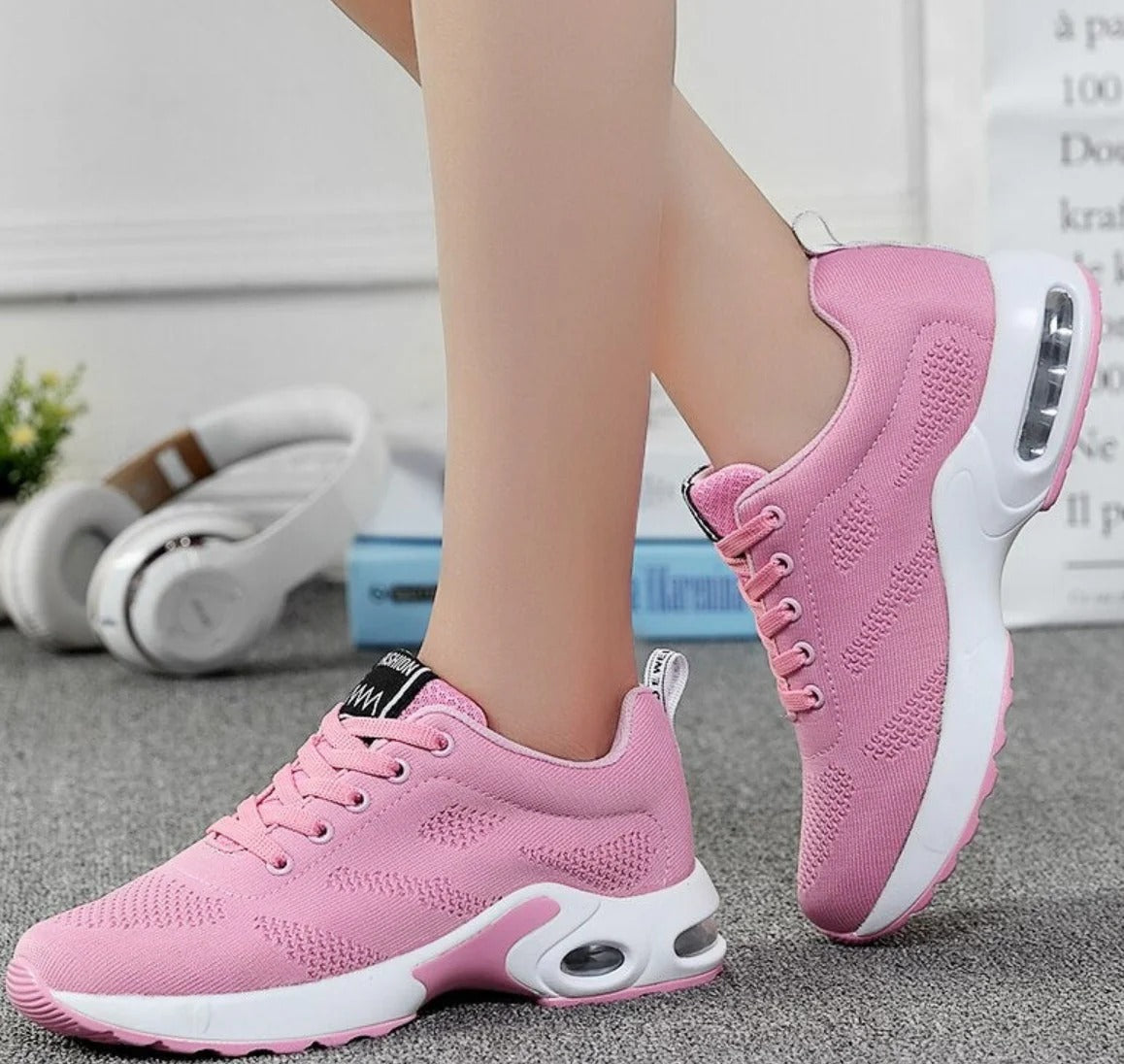 Women's Orthopaedic Sports Sneakers With Breathable Mesh