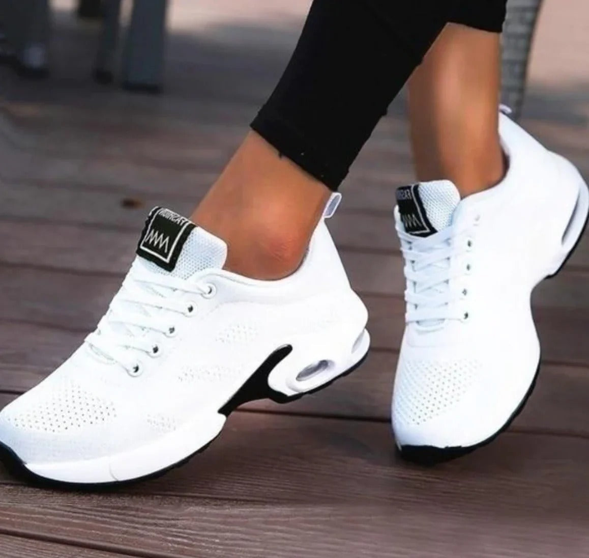 Women's Orthopaedic Sports Sneakers With Breathable Mesh