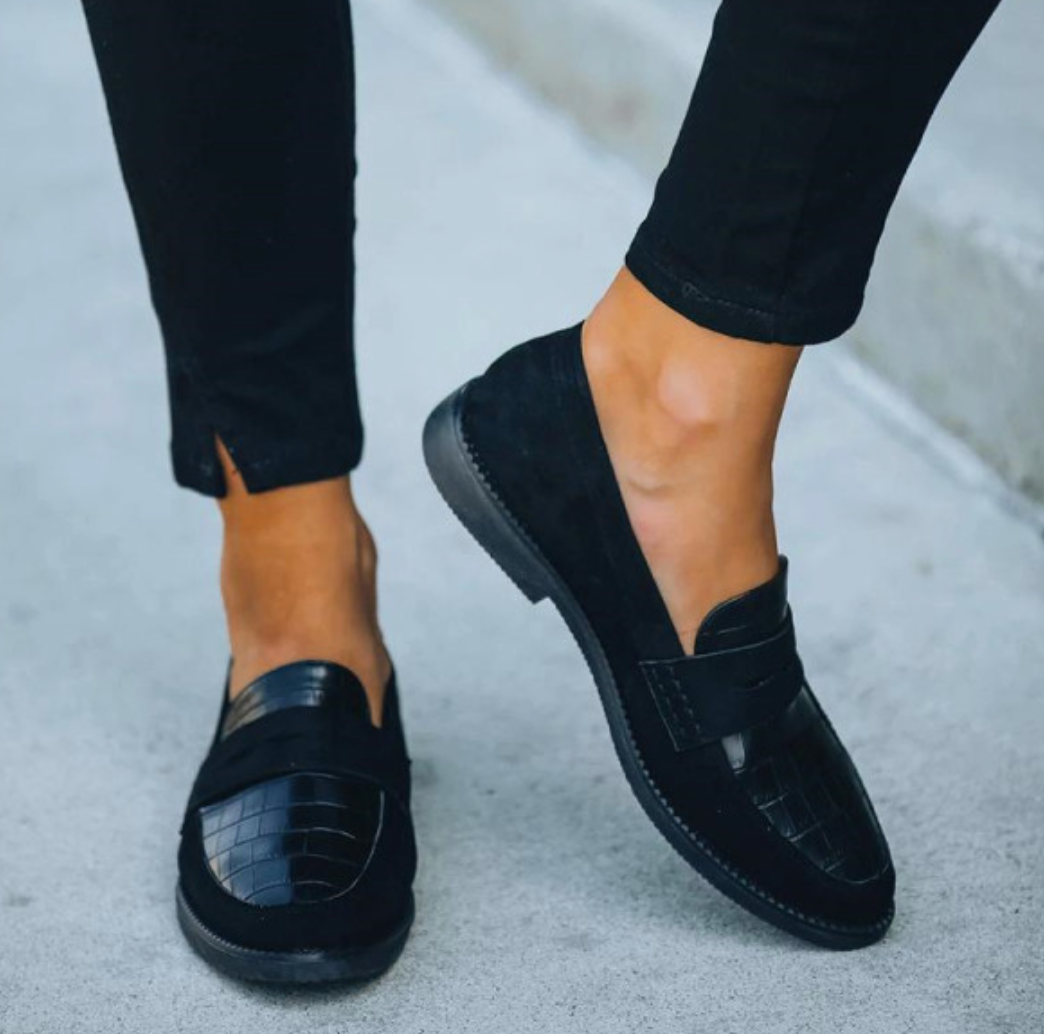 Women's Vegan Leather Loafers With Textured Glossy Design