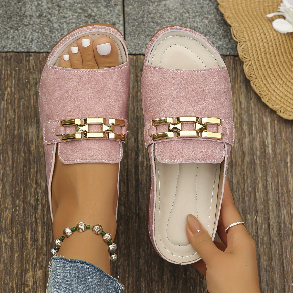 Women's Slip-on Summer Sandals With Gold Chain And Open Toe