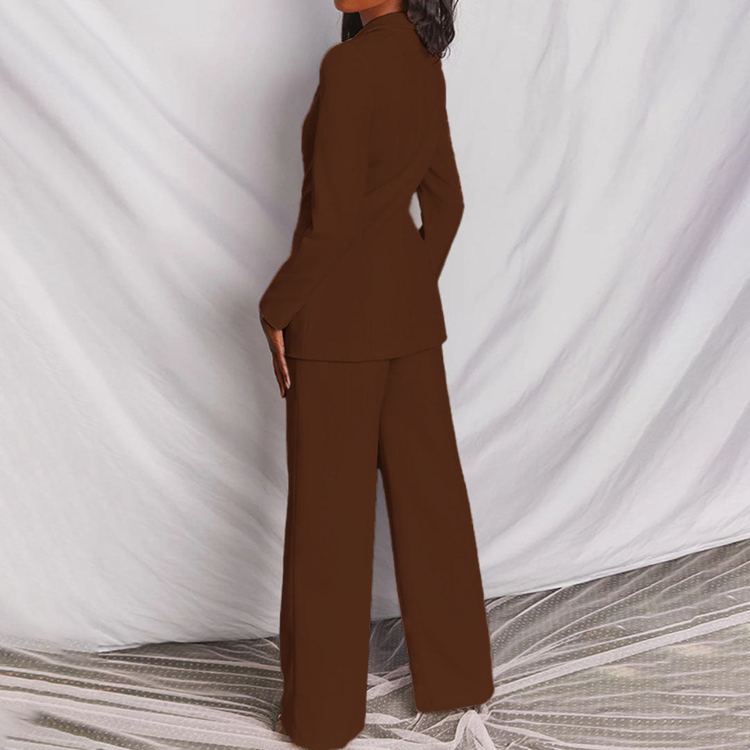 Women's Elegant Blazer And Trousers Set With Tailored Fit