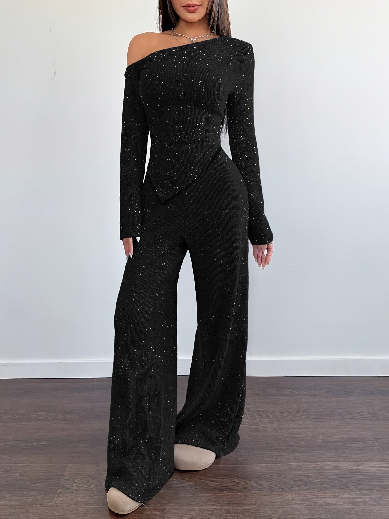 WOMEN'S SEQUIN JUMPSUIT WITH ONE SHOULDER AND LONG SLEEVES