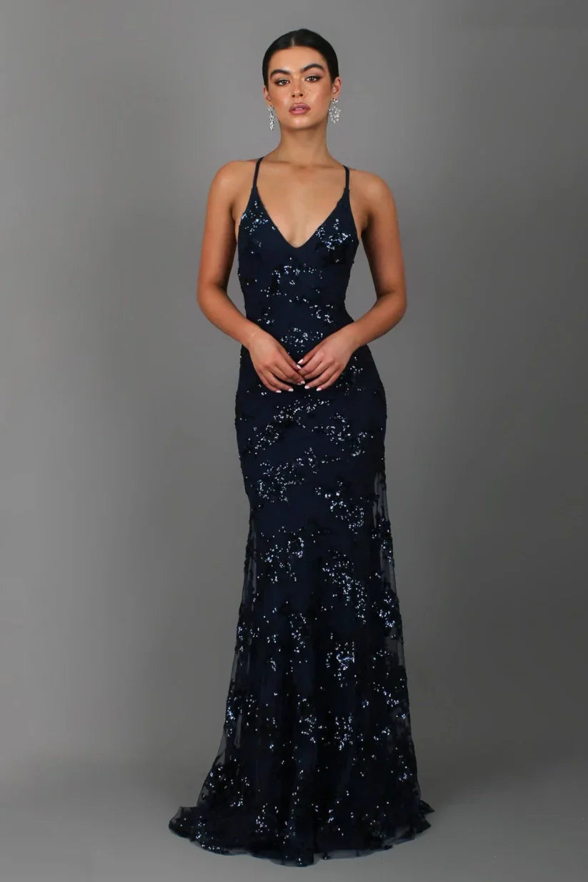 SEQUIN MAXI DRESS – GLAMOUR & ELEGANCE