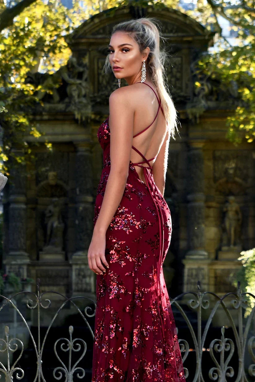 SEQUIN MAXI DRESS – GLAMOUR & ELEGANCE