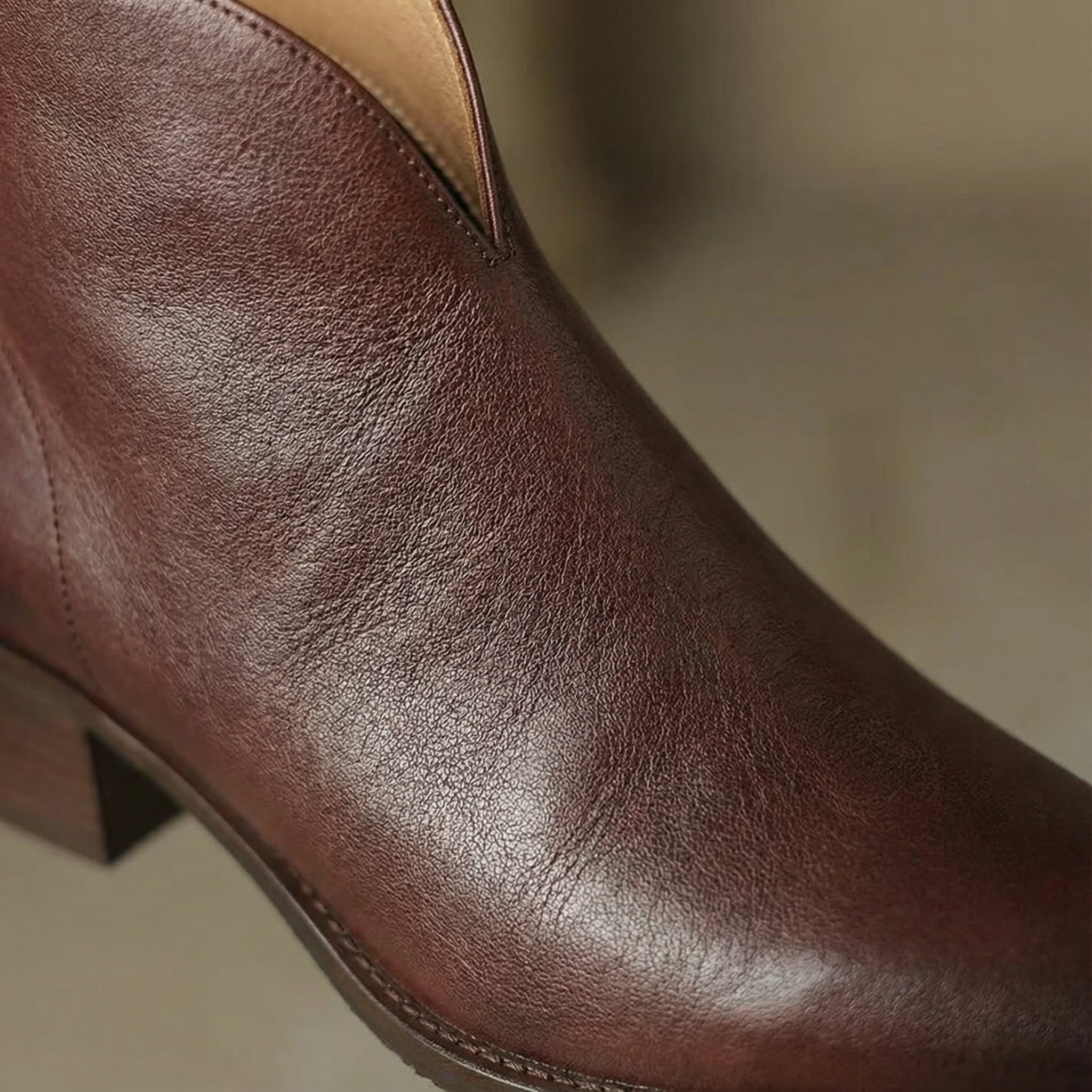 Maisie | Women's Ankle Boots With V-Cut Front And Pointed Toe | Vintage