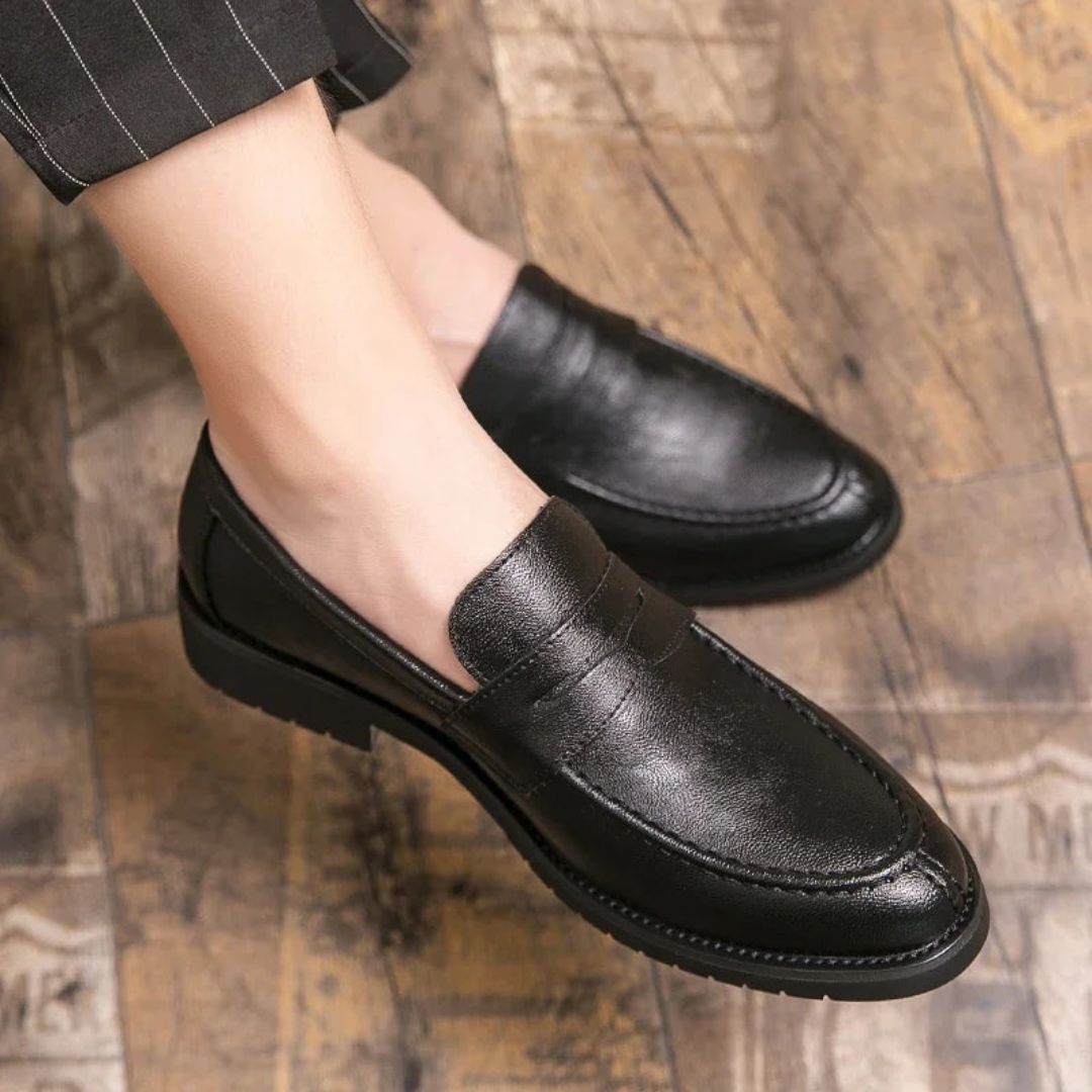 Men's Classic Leather Penny Loafers With Stitch Detail