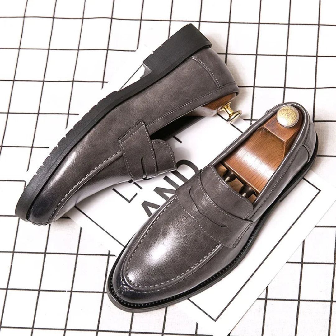 Men's Classic Leather Penny Loafers With Stitch Detail