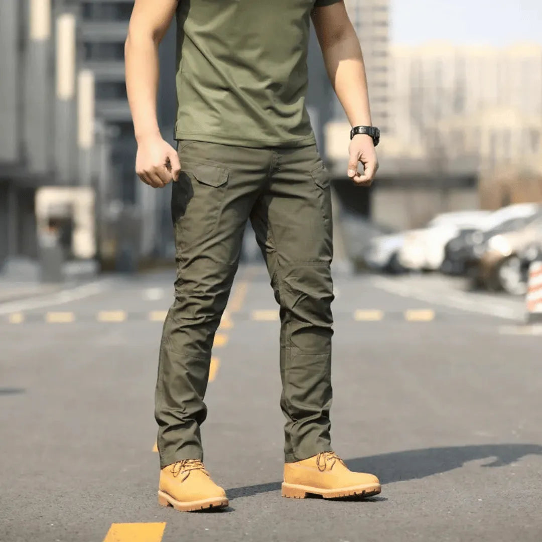 Men's Tactical Cargo Pants With Multiple Pockets