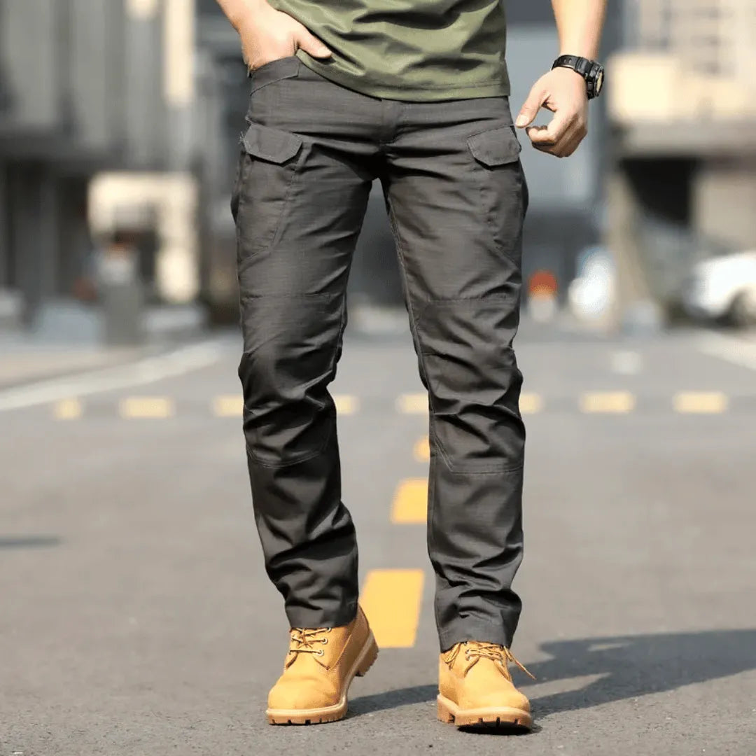 Men's Tactical Cargo Pants With Multiple Pockets