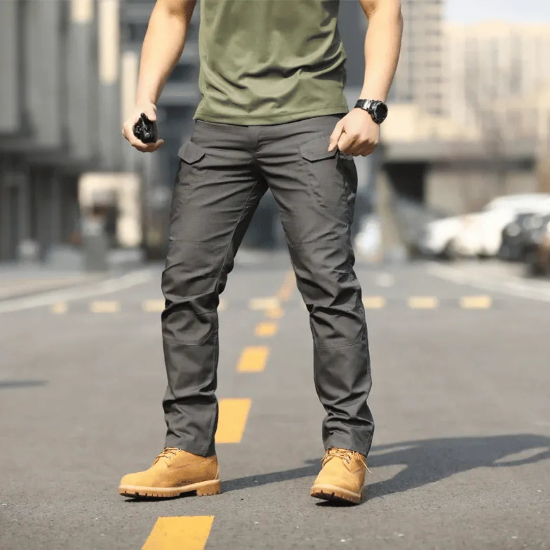 Men's Tactical Cargo Pants With Multiple Pockets