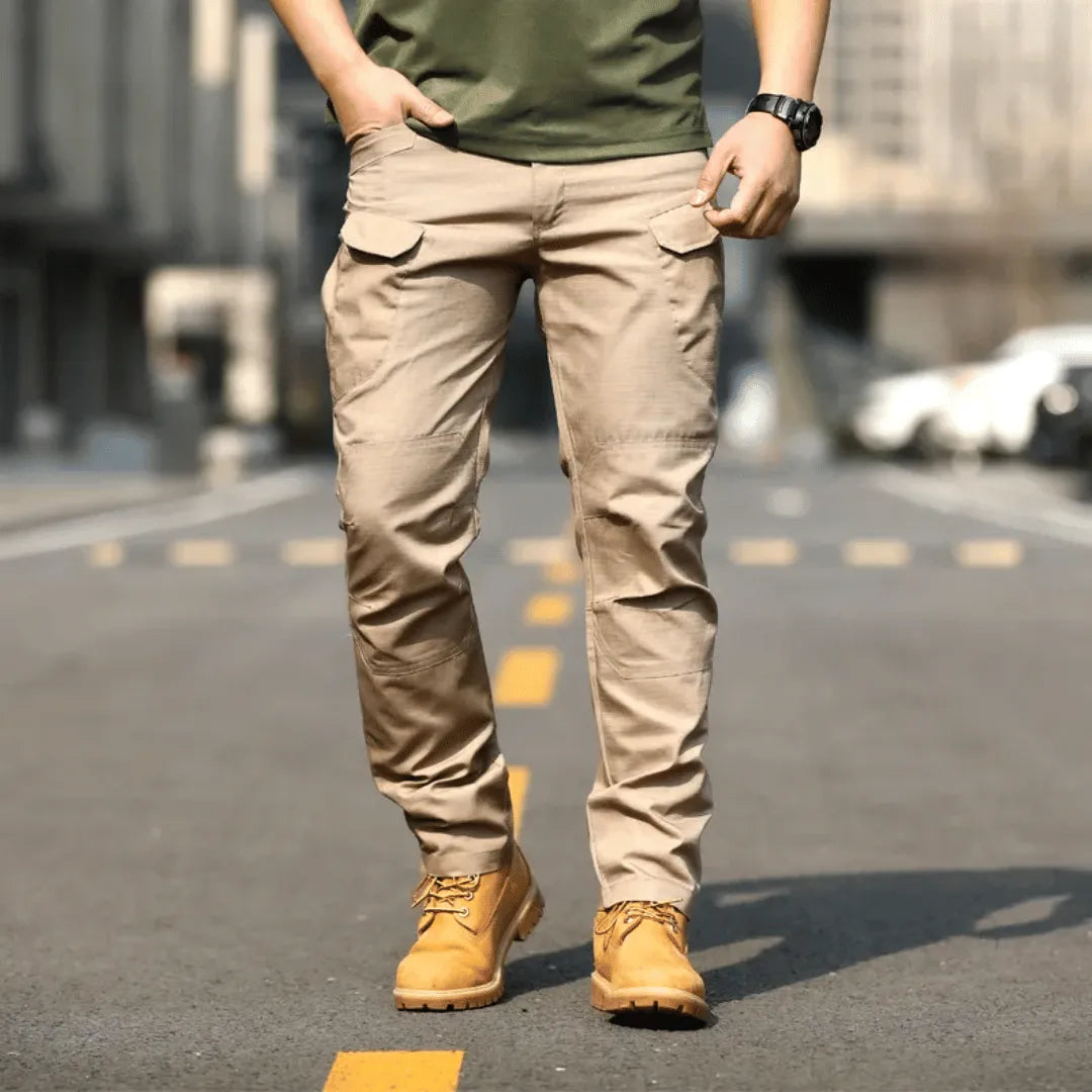 Men's Tactical Cargo Pants With Multiple Pockets