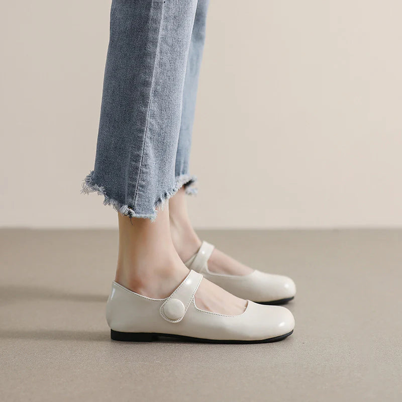 WOMEN'S MARY JANE SHOES WITH SOFT SOLE AND ADJUSTABLE STRAP