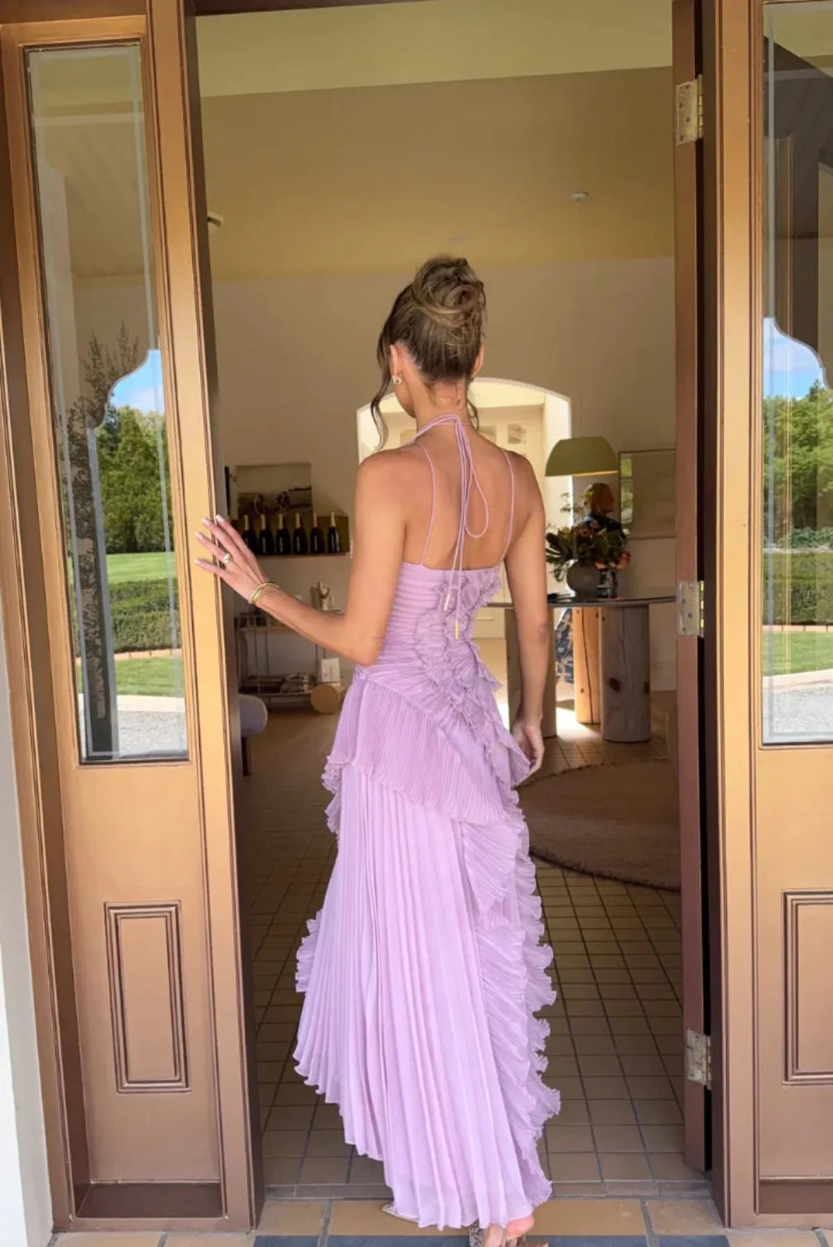 Women's Ruffled Halter Maxi Dress With Split Hem And Backless Design
