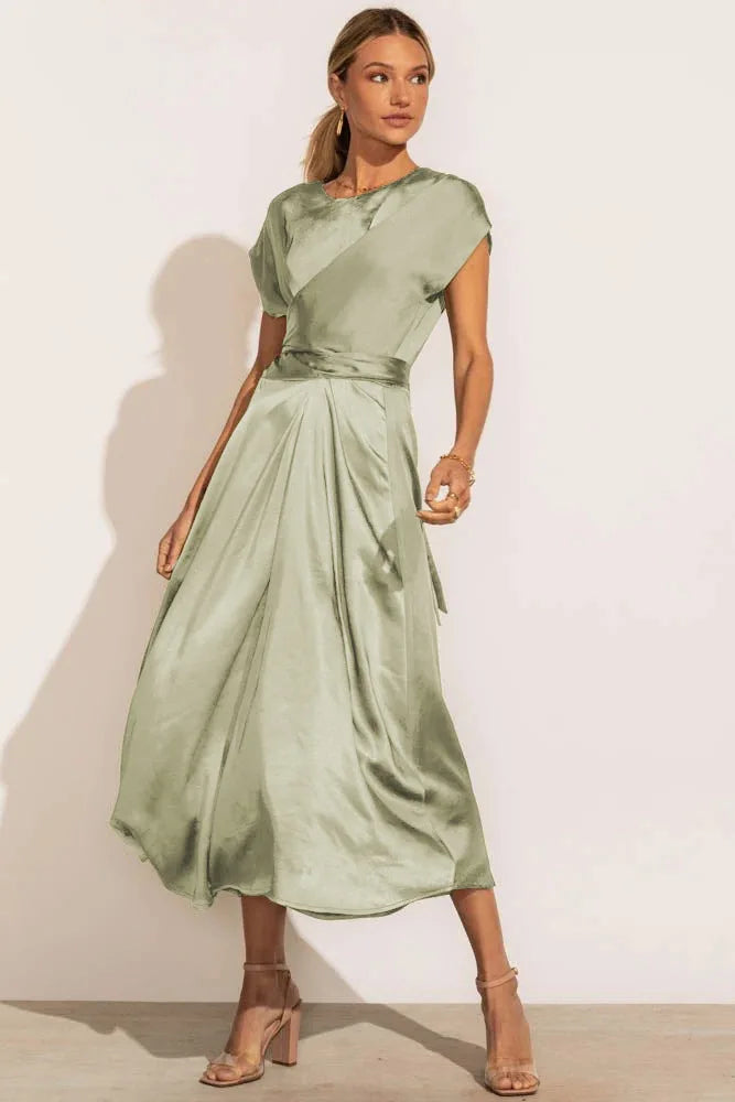 Women's Short Sleeve Midi Dress With Criss-cross Style