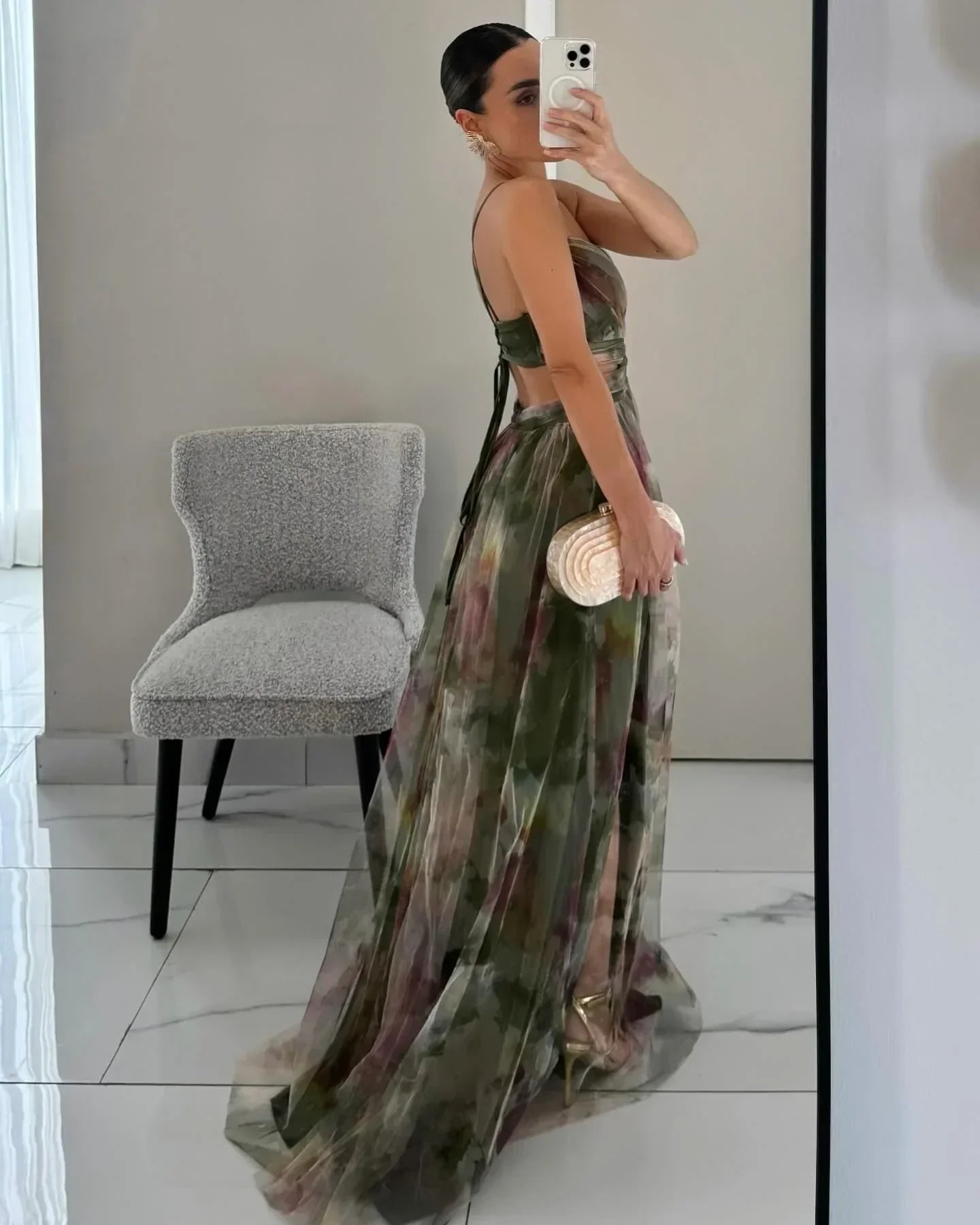 Women's Wedding Guest Maxi Dress With Spaghetti Straps & Flowy Skirt