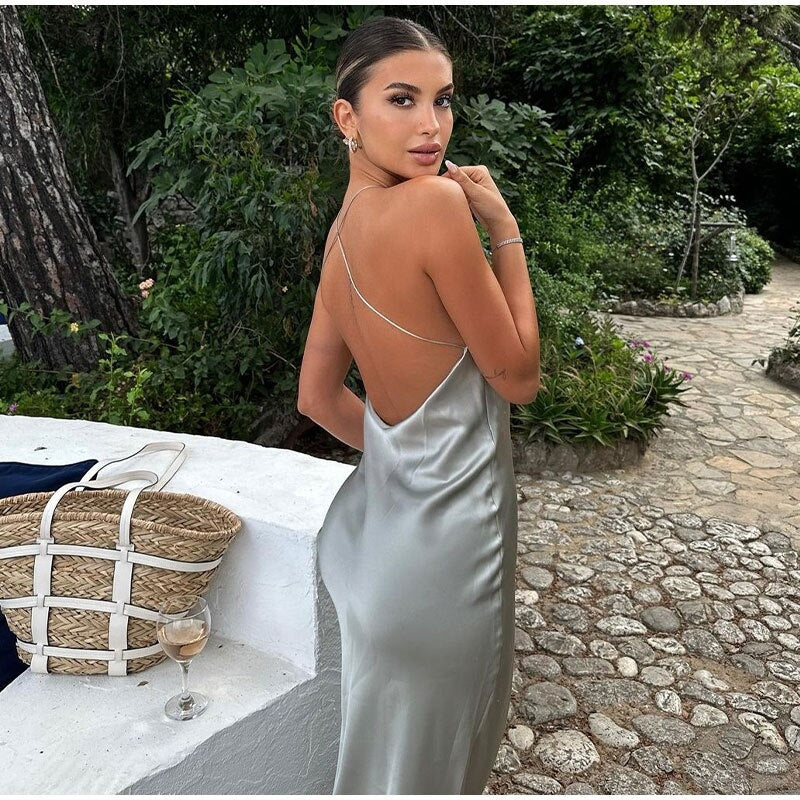 Women's Sleeveless Satin Maxi Dress With Halter Neck