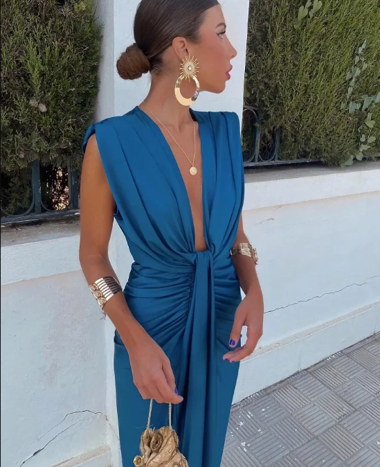 Women's Ruched Maxi Dress With Plunging Neckline And Front Slit