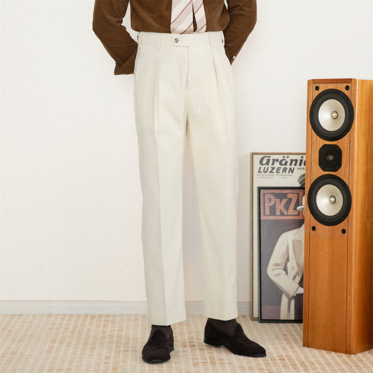 Tailored Men's Corduroy Pants, Wrinkle-Resistant Fabric, Versatile Fit for Formal and Casual Wear