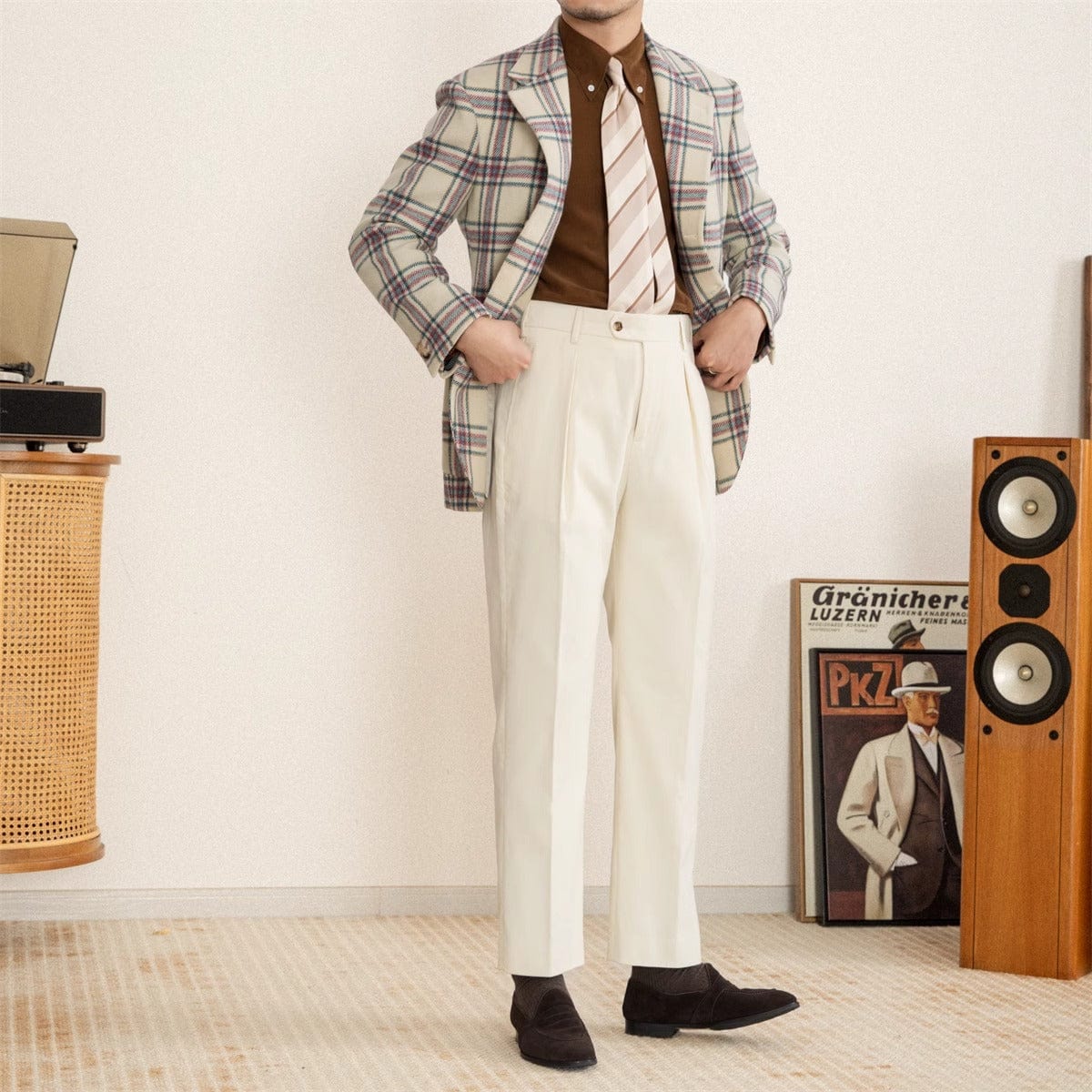 Tailored Men's Corduroy Pants, Wrinkle-Resistant Fabric, Versatile Fit for Formal and Casual Wear