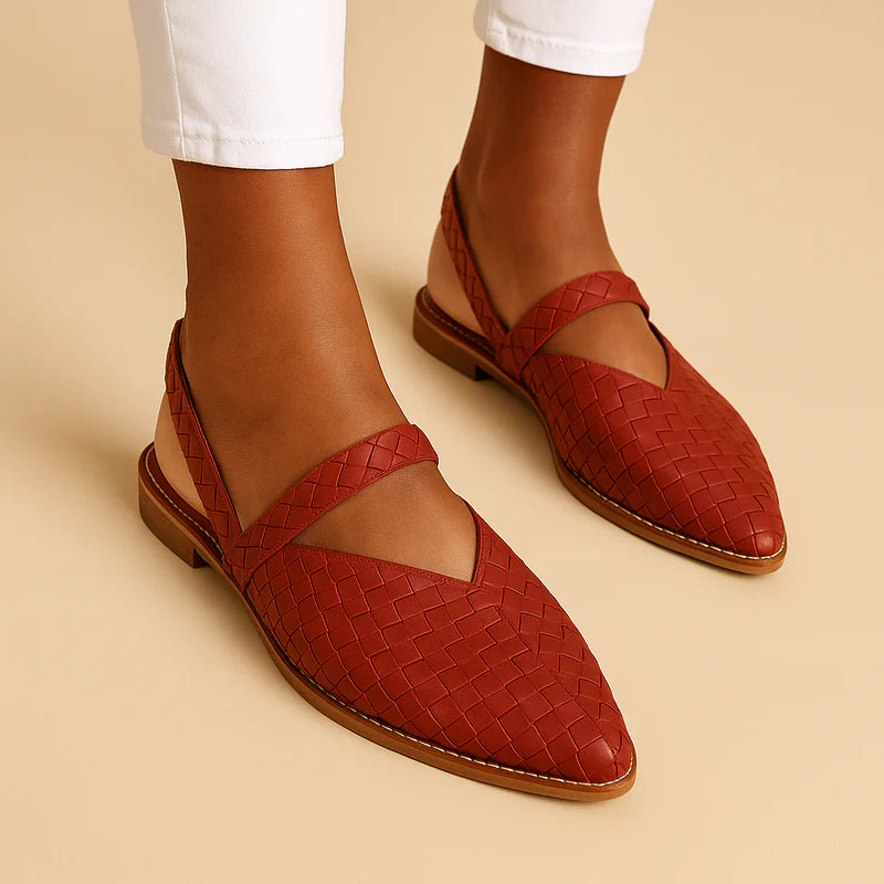WOMEN'S WOVEN CLOSED-TOE SANDALS WITH STRAP