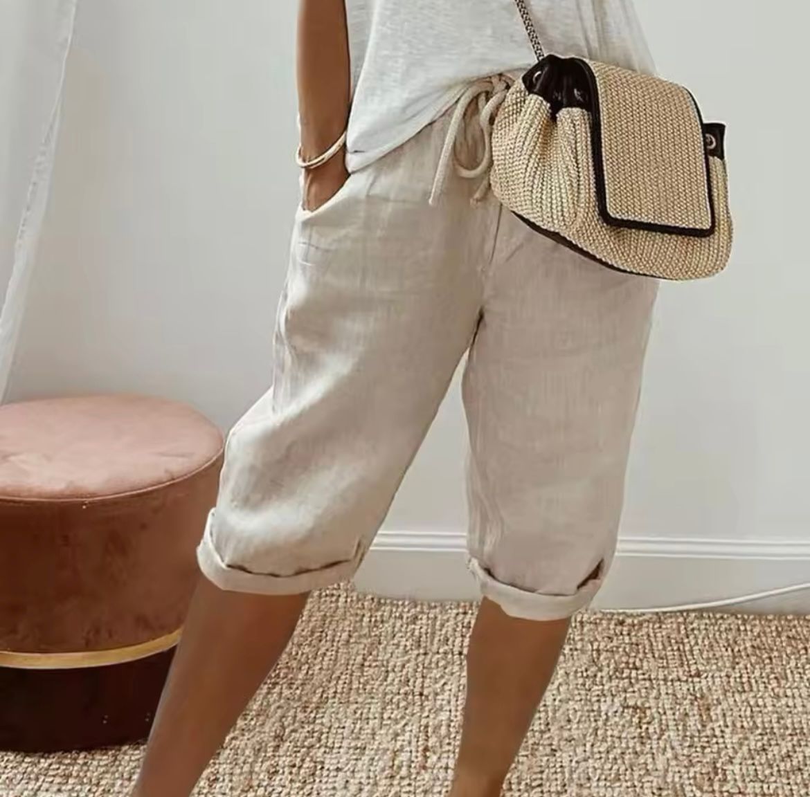 WOMEN'S LINEN BERMUDA SHORTS WITH ELASTIC WAIST