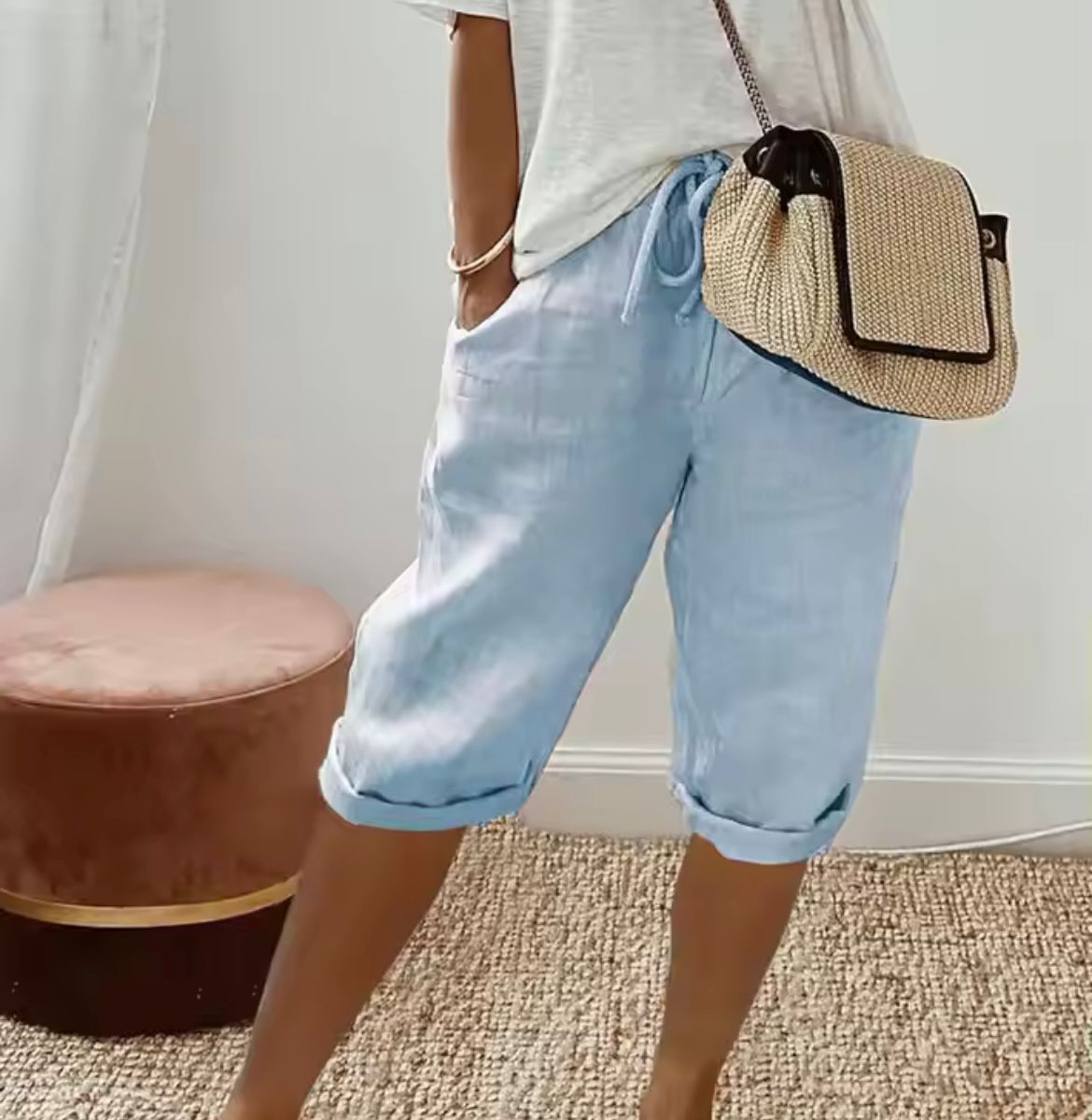WOMEN'S LINEN BERMUDA SHORTS WITH ELASTIC WAIST