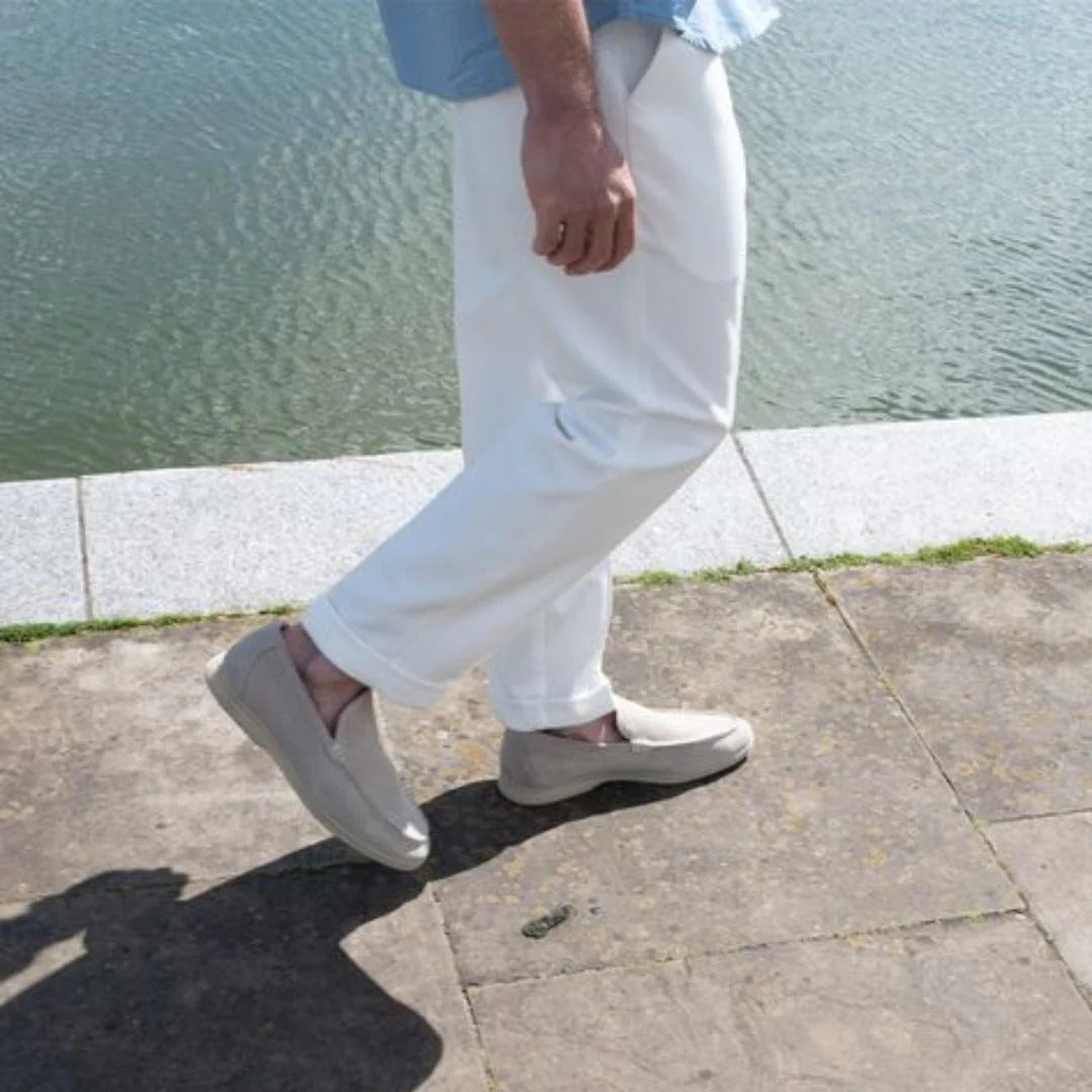 MEN'S SUEDE LOAFERS WITH LOW HEEL