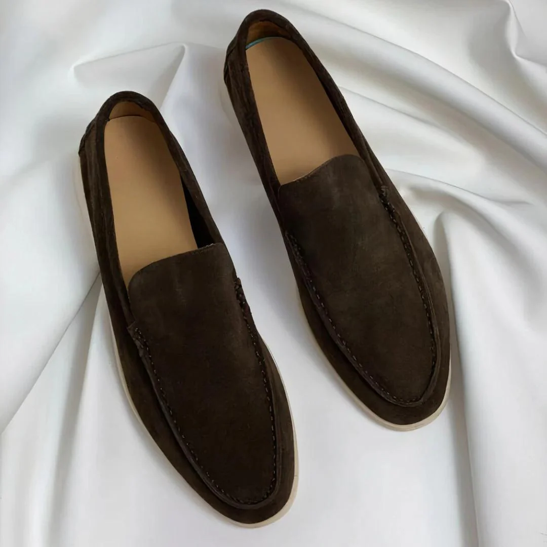 MEN'S SUEDE LOAFERS WITH LOW HEEL