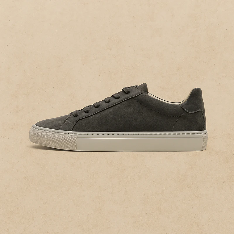 Classic Leather Low-Top Sneakers