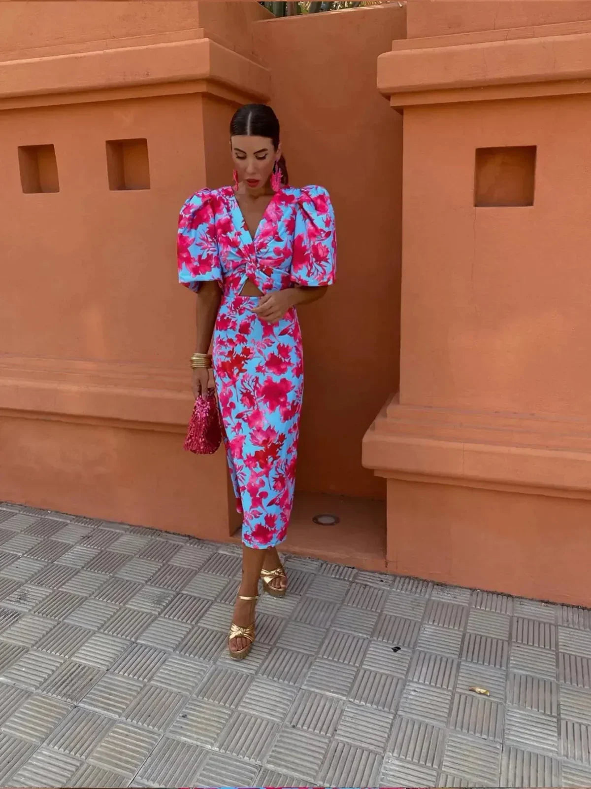 Women's Elegant Floral Midi Dress With Puff Sleeves And V-neck
