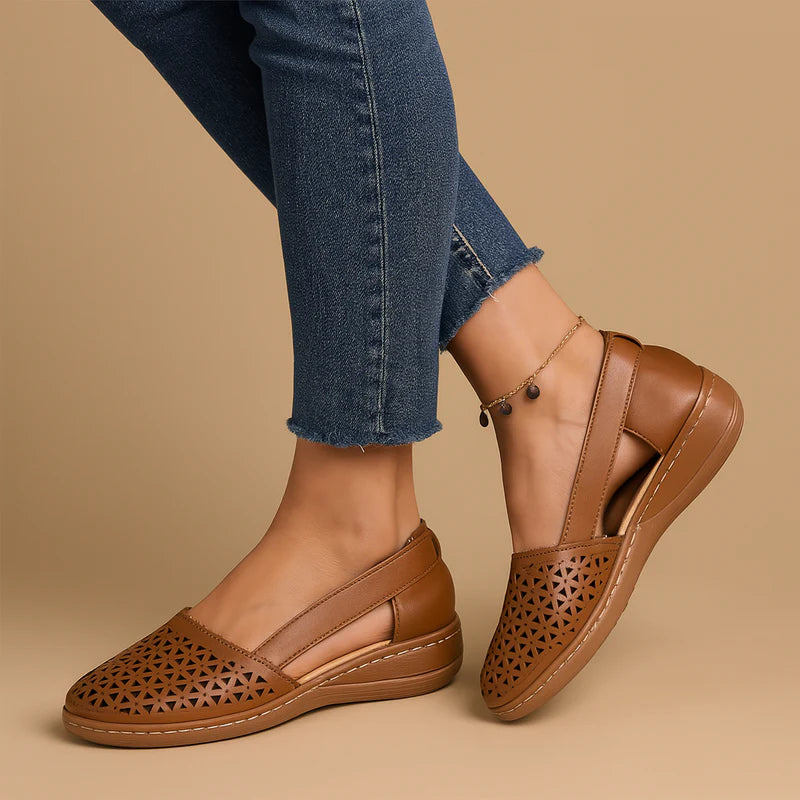 WOMEN'S SUMMER CASUAL SANDALS WITH CUT-OUT DESIGN