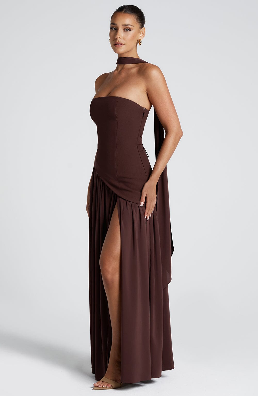 LIGHTWEIGHT HALTER MAXI DRESS WITH SIDE CUT