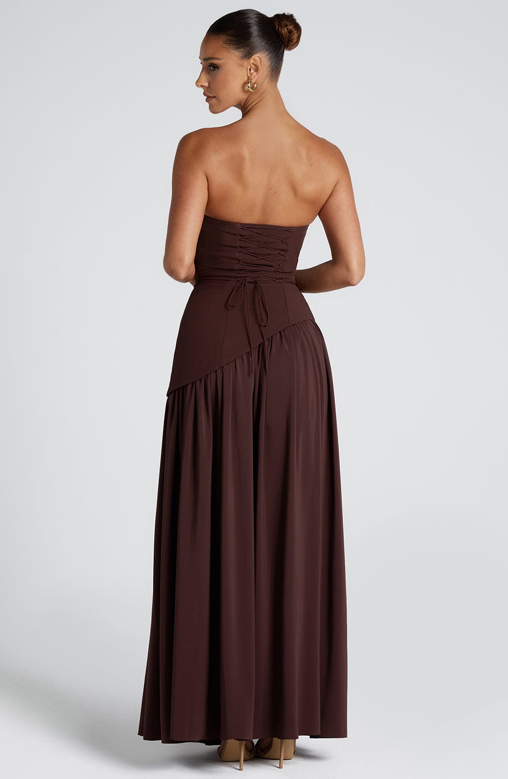LIGHTWEIGHT HALTER MAXI DRESS WITH SIDE CUT