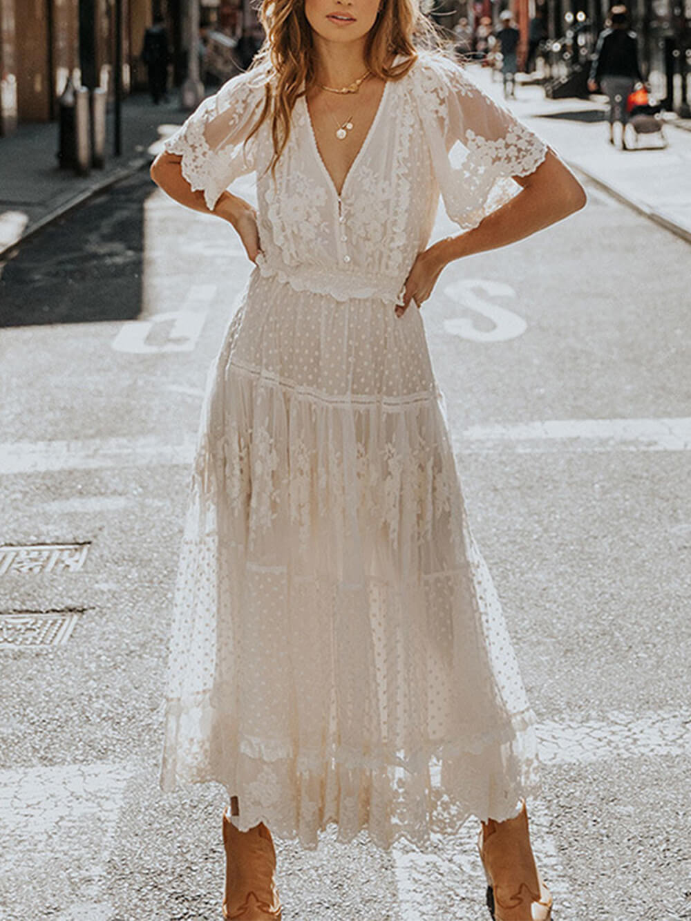 Women's Lace Maxi Dress With V-neck And Buttons