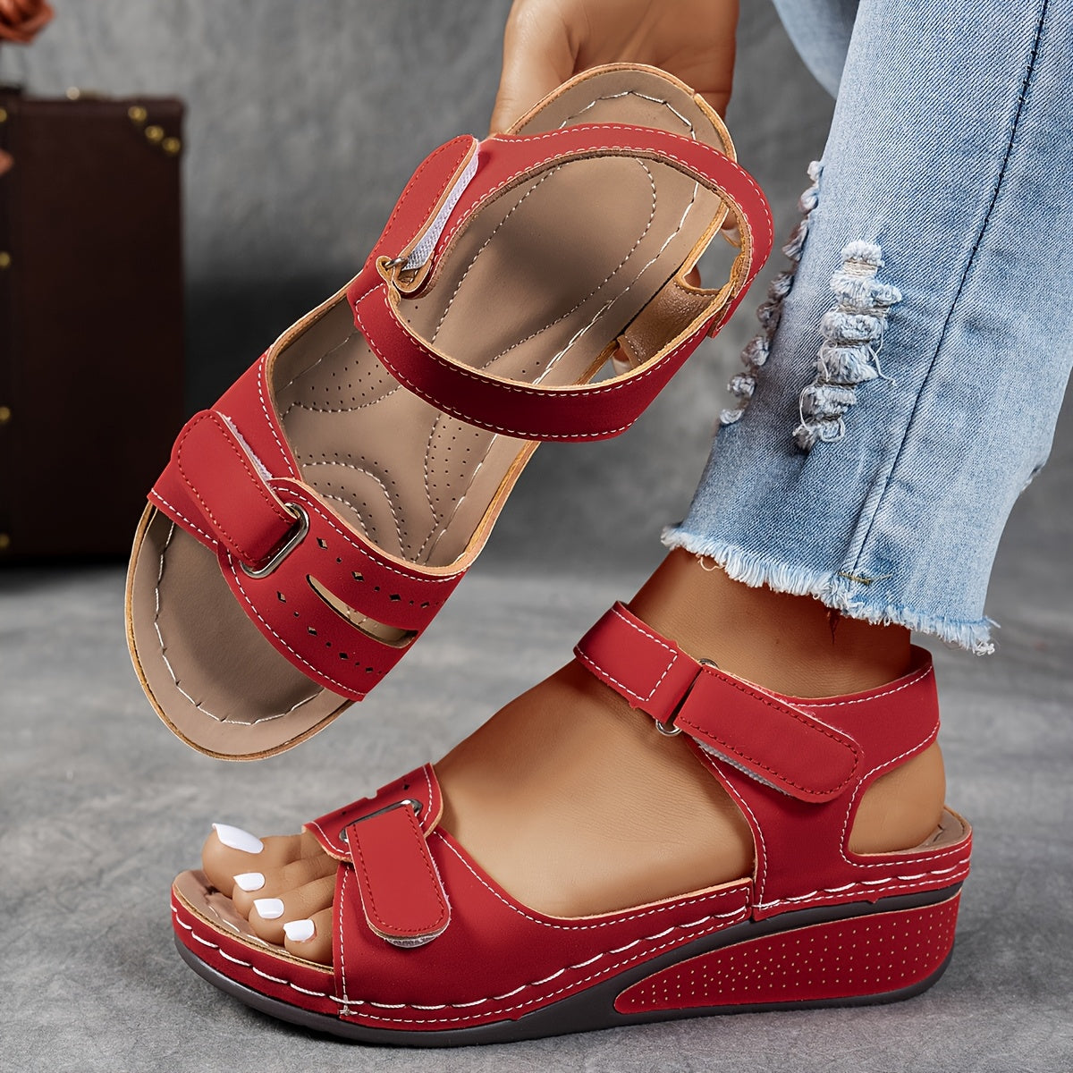 Women's Orthopedic Sandals With Cushioned Sole & Adjustable Straps