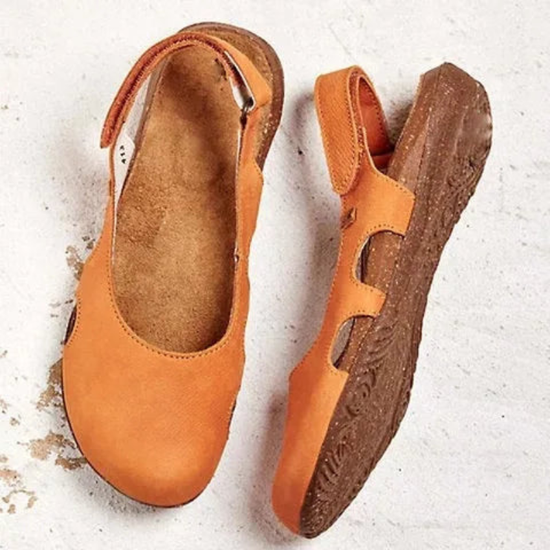 Women's Summer Suede Flat Sandals With Closed Toe And Strap