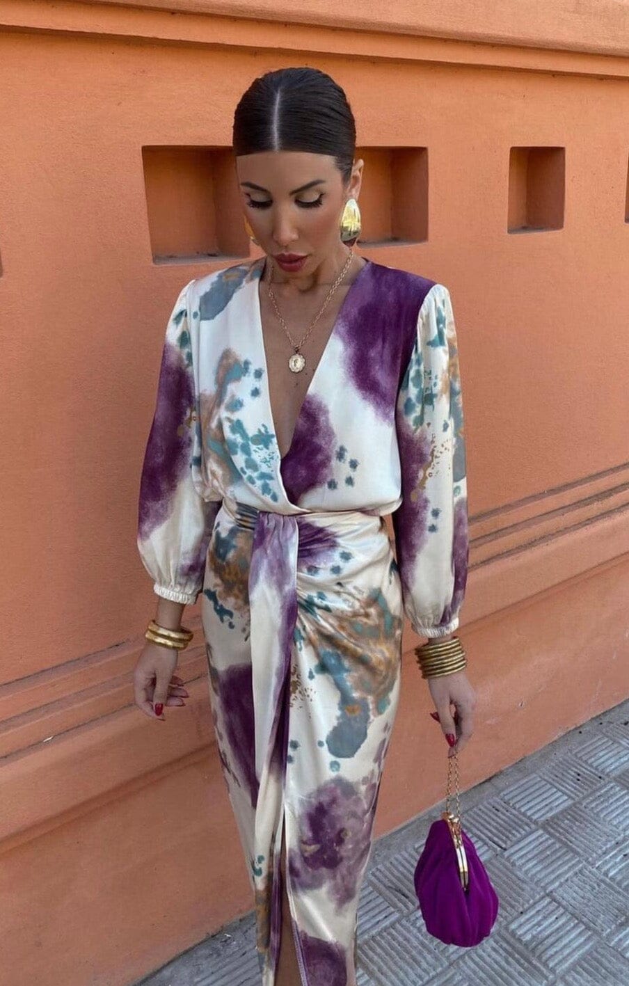 ELEGANT SILK V-NECK DRESS