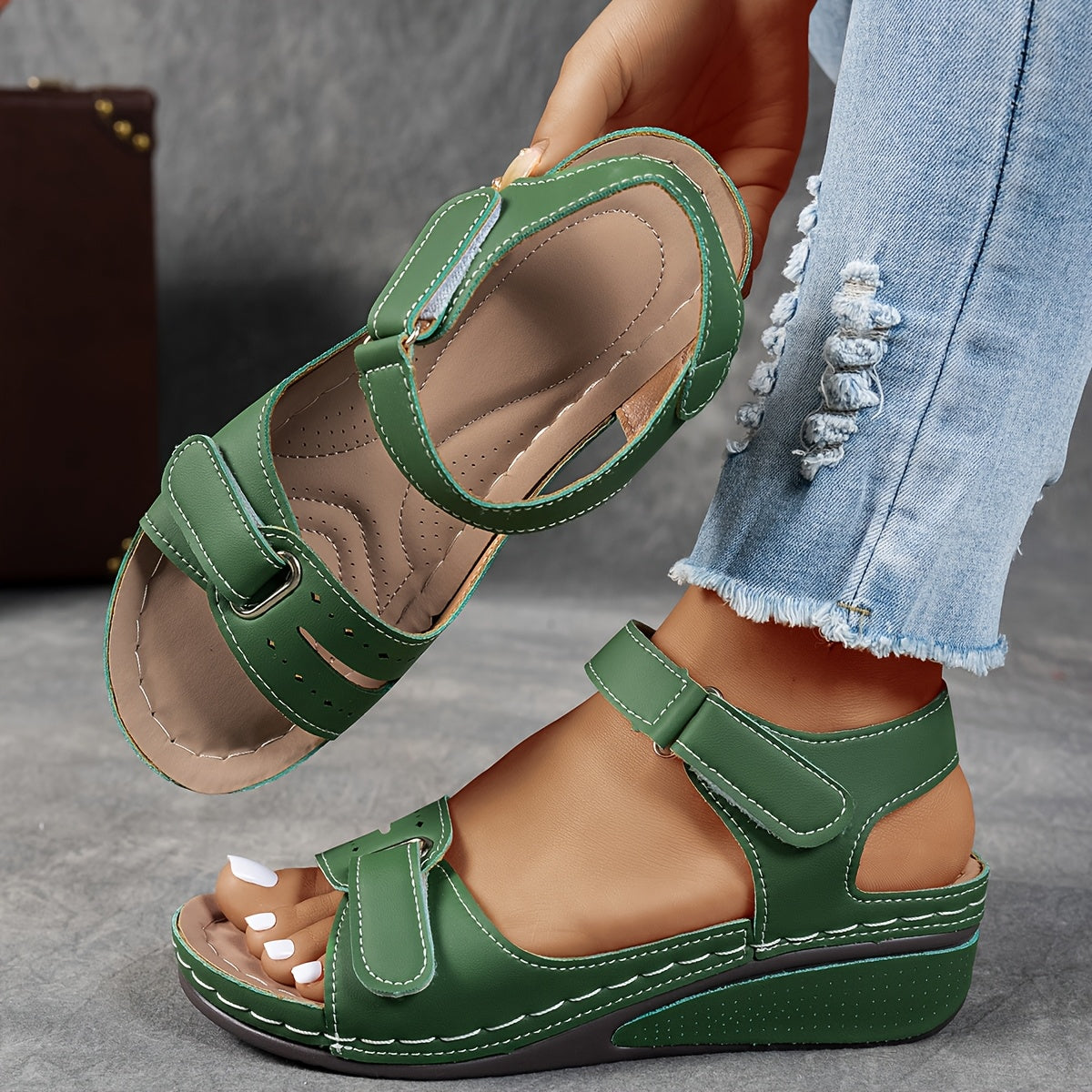 Women's Orthopedic Sandals With Cushioned Sole & Adjustable Straps