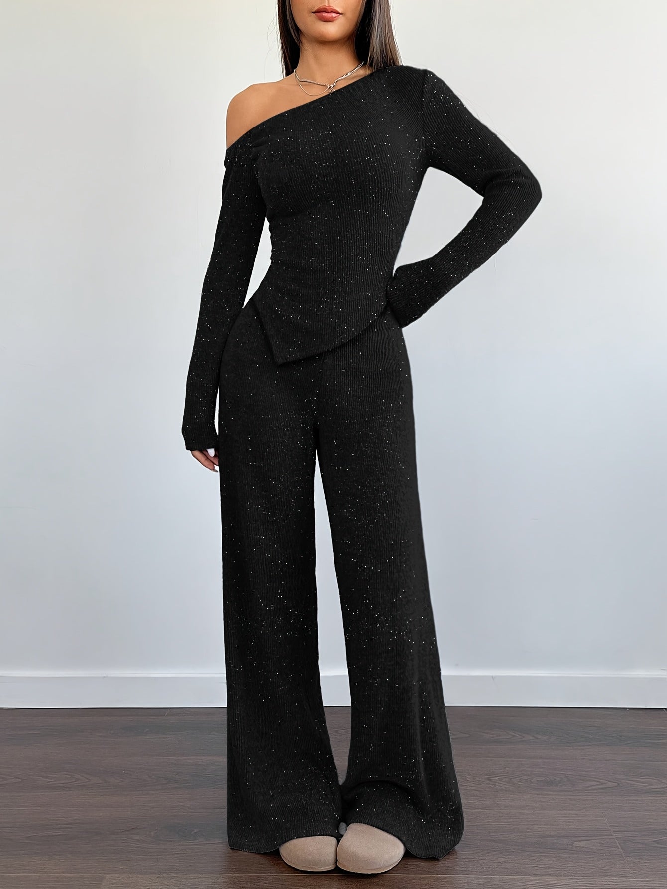 WOMEN'S SEQUIN JUMPSUIT WITH ONE SHOULDER AND LONG SLEEVES