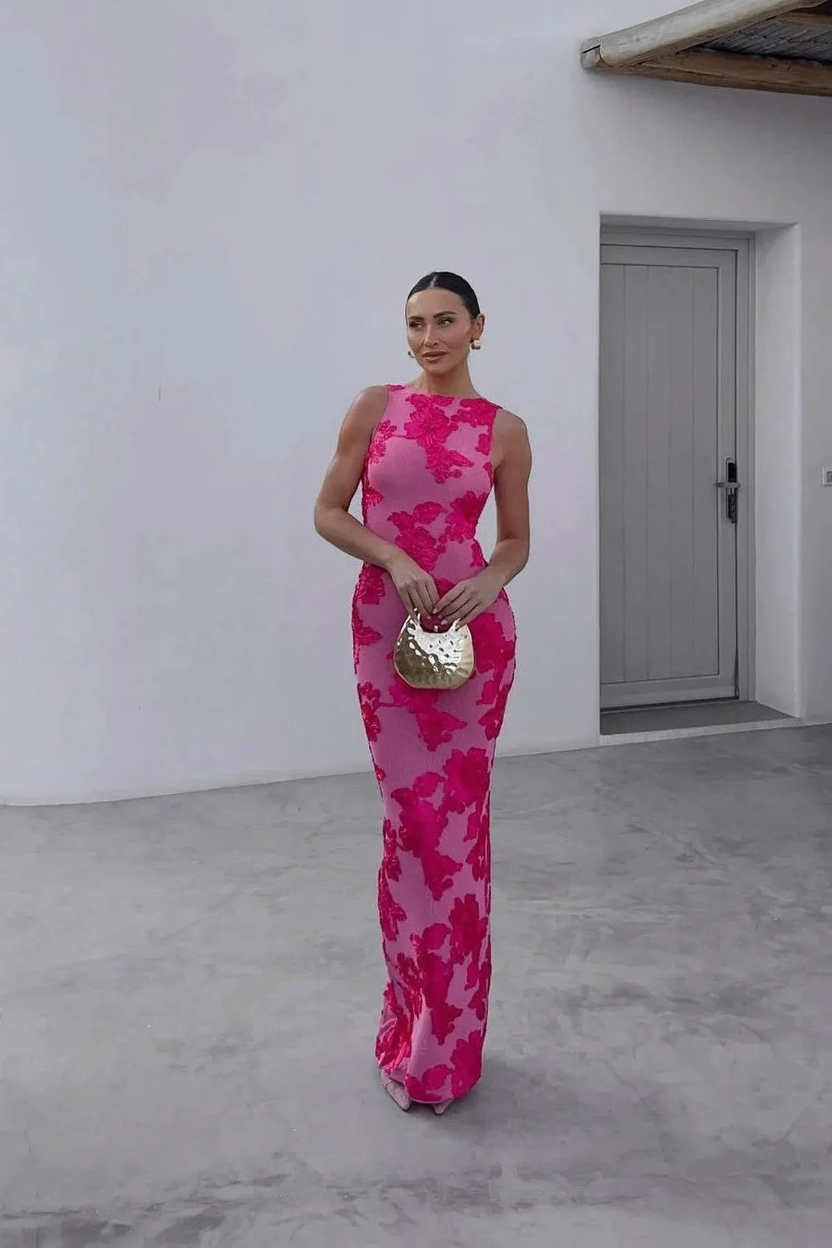 Women's Floral Embroidered Sleeveless Maxi Dress For Summer