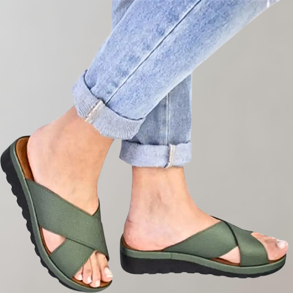 Women's Slip-on Sandals With Crossed Straps & Platform Sole