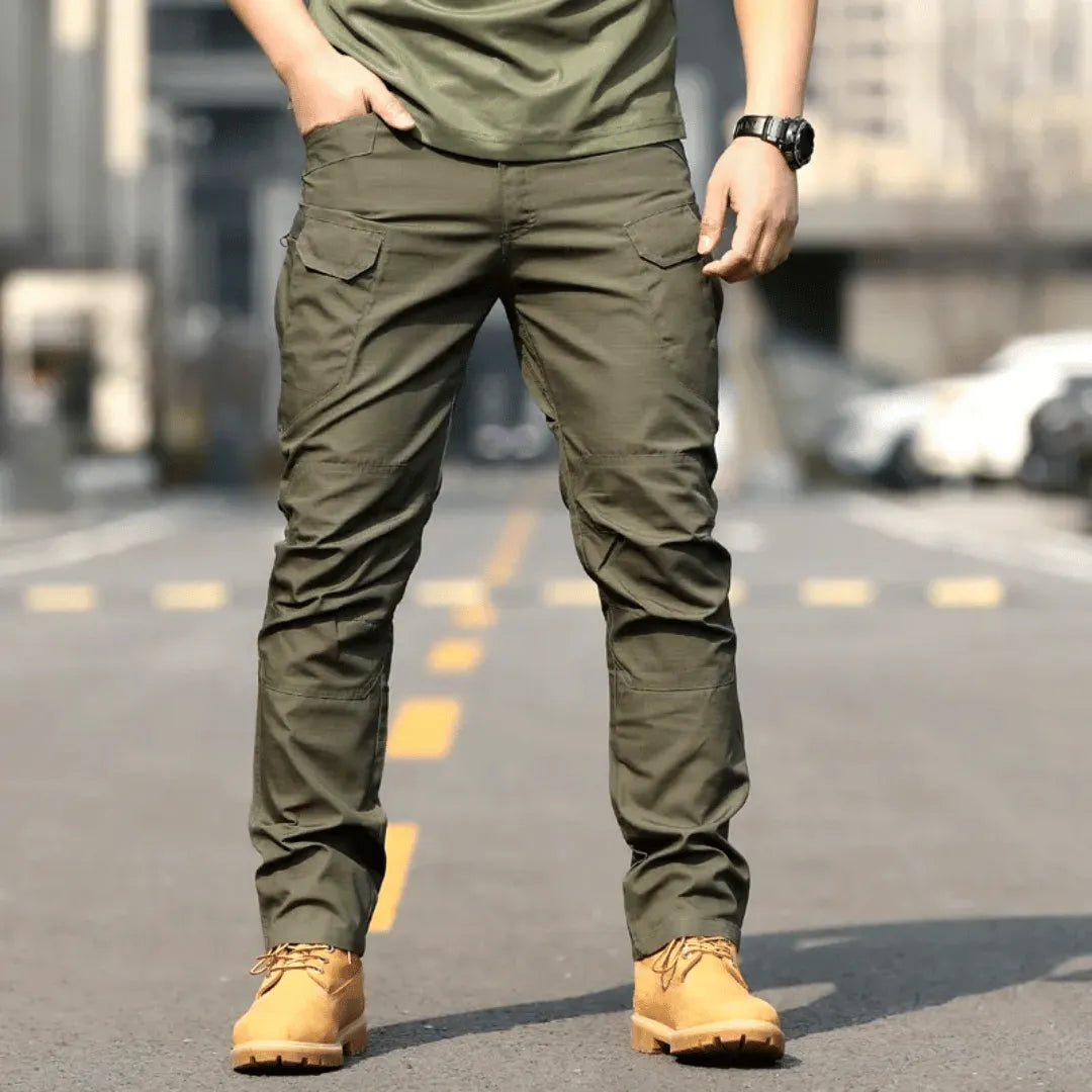 Men's Tactical Cargo Pants With Multiple Pockets