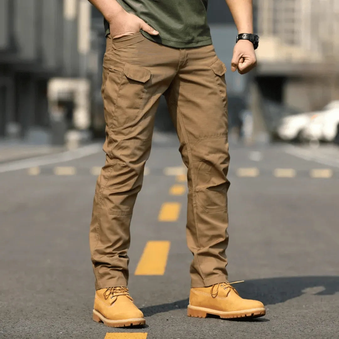 Men's Tactical Cargo Pants With Multiple Pockets