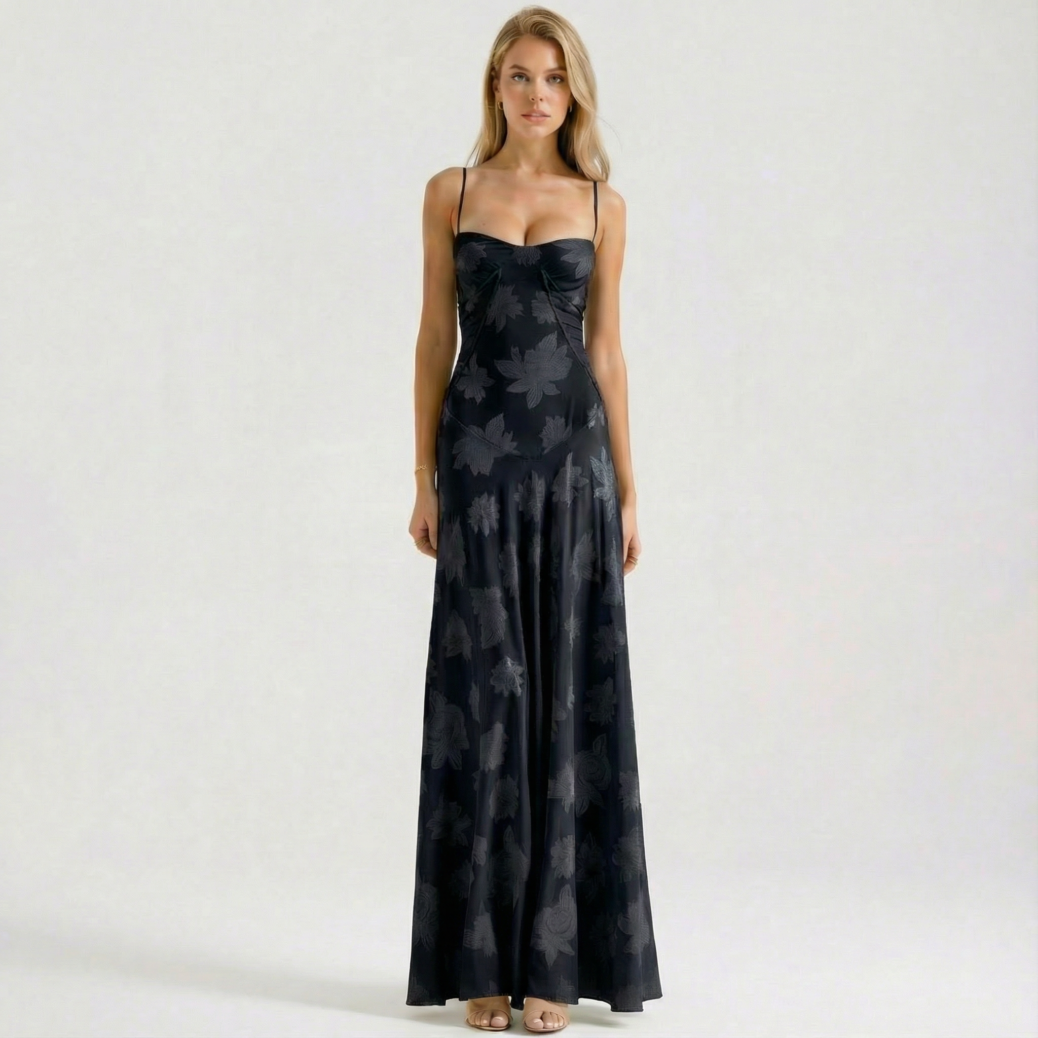 Willow | Women's Maxi Dress With Floral Pattern And Flowing Skirt | Chic