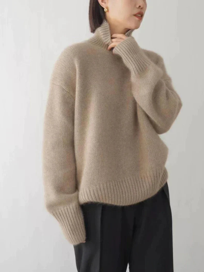 Women’s Turtleneck Jumper With Ribbed Hem | Winter Fit