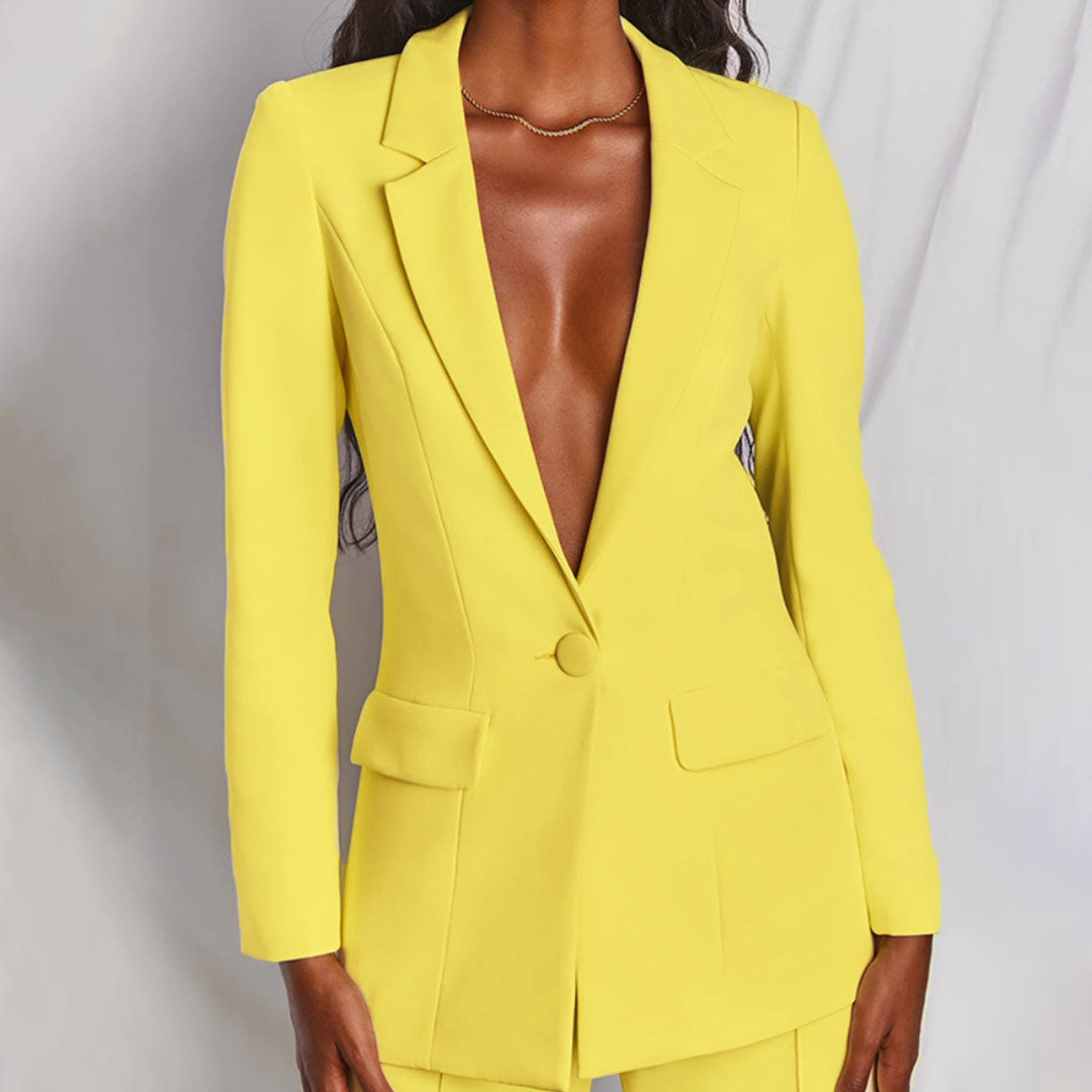 Women's Elegant Blazer And Trousers Set With Tailored Fit