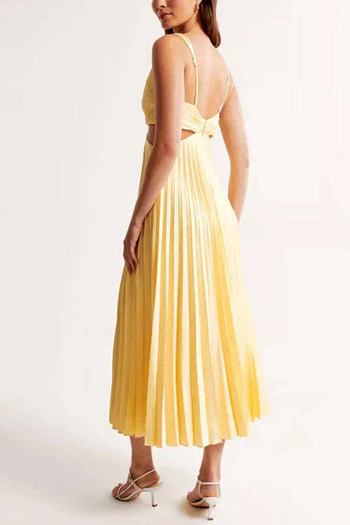 ELEGANT FLOWING MAXI DRESS
